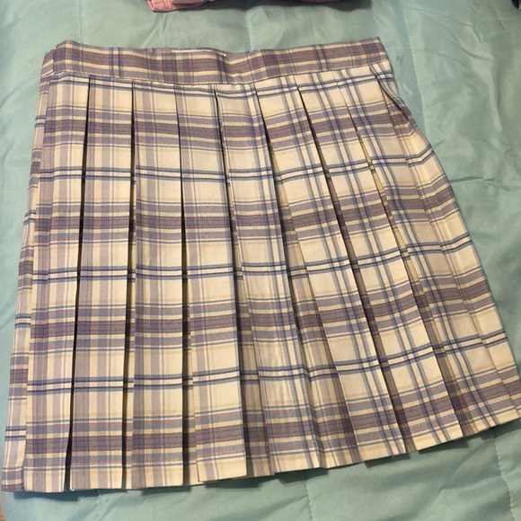 Size - small - Picture 1 of 3